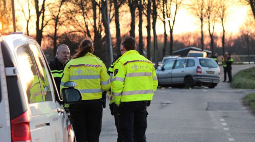 Ernstig Verkeersongeval op Oudendijk in Piershil Vijf Slachtoffers naar Ziekenhuis