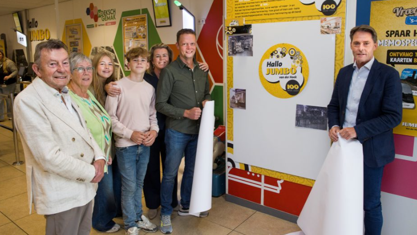 Jumbo Van der Hoek viert 100-jarig bestaan met herinneringsbord